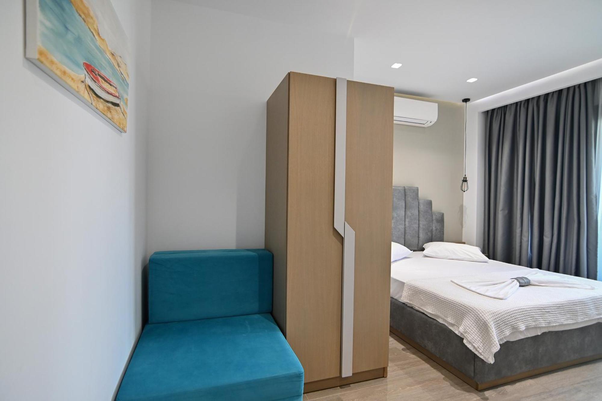 Amalia Rooms Sea View Nea Vrasna Bagian luar foto