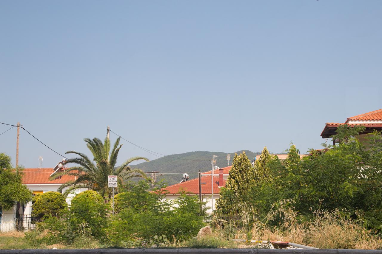 Amalia Rooms Sea View Nea Vrasna Bagian luar foto