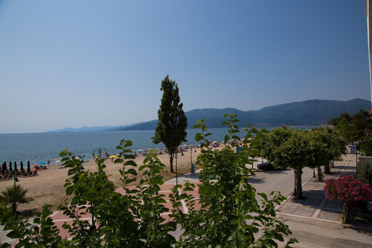 Amalia Rooms Sea View Nea Vrasna Bagian luar foto