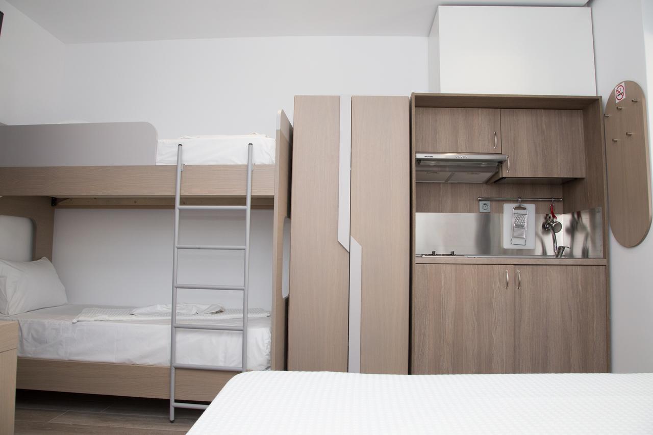 Amalia Rooms Sea View Nea Vrasna Bagian luar foto
