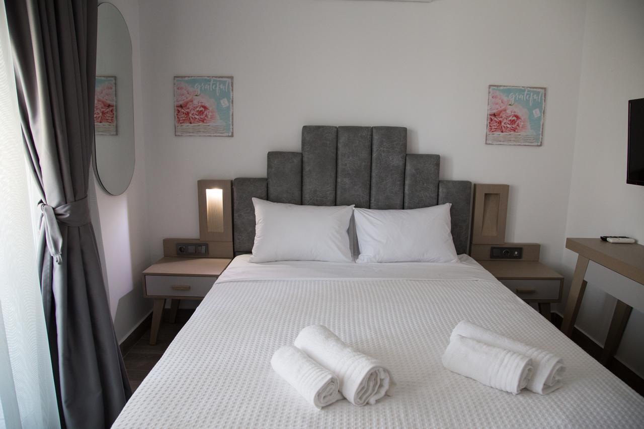 Amalia Rooms Sea View Nea Vrasna Bagian luar foto