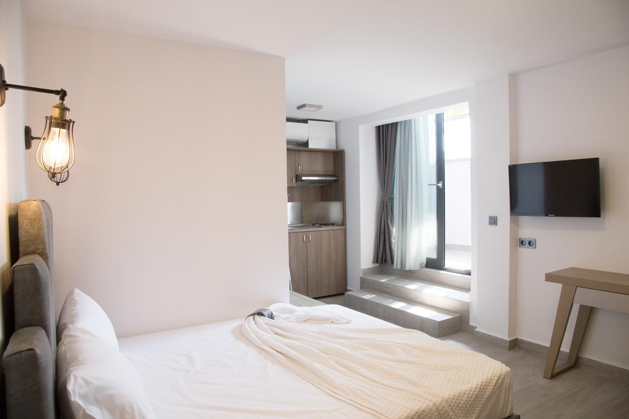 Amalia Rooms Sea View Nea Vrasna Bagian luar foto